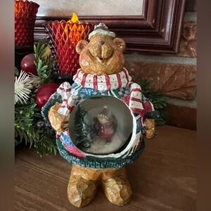 Rare Vintage 1987 Old
Fashioned Christmas Teddy Bear Snow Globe